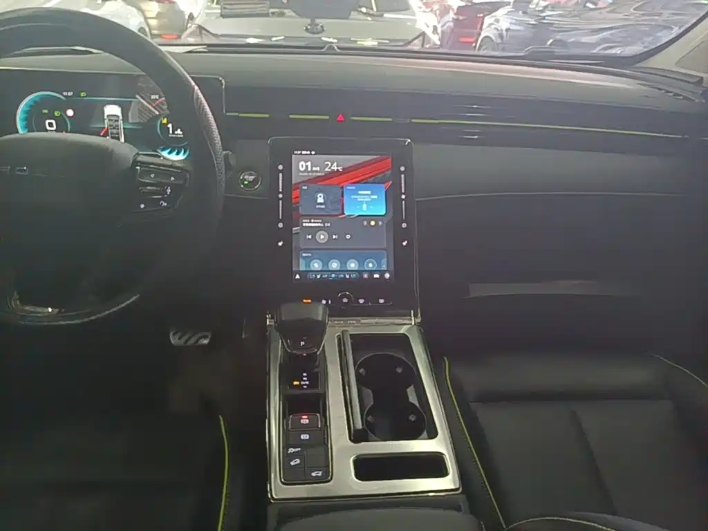 Roewe RX5 — миниатюра 13