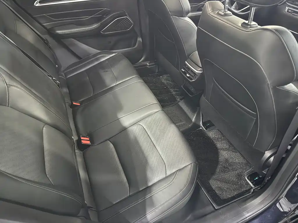 Geely Emgrand — миниатюра 9
