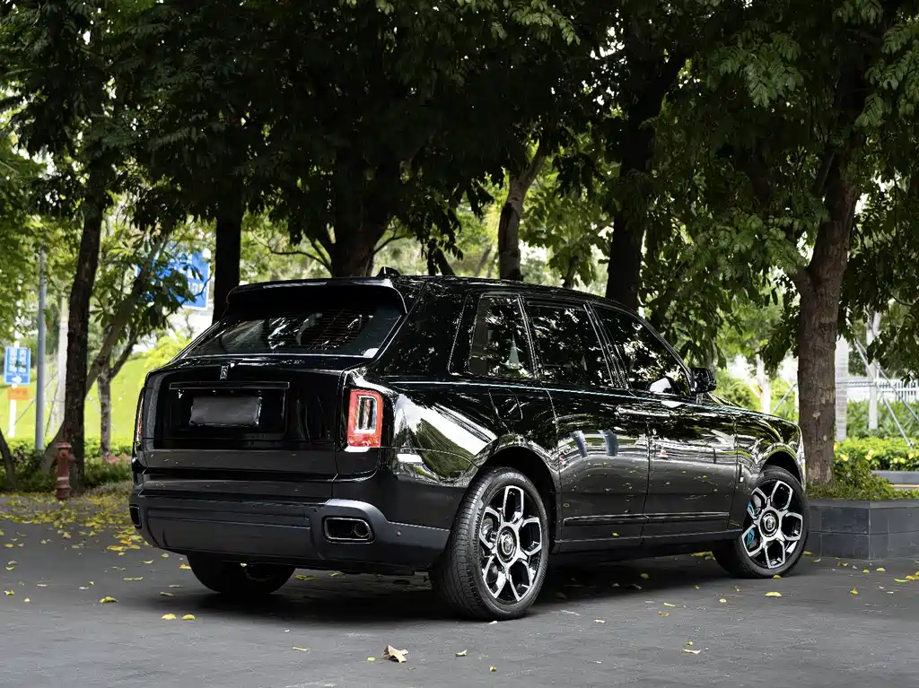 Rolls-Royce Cullinan 2024 Black Badge