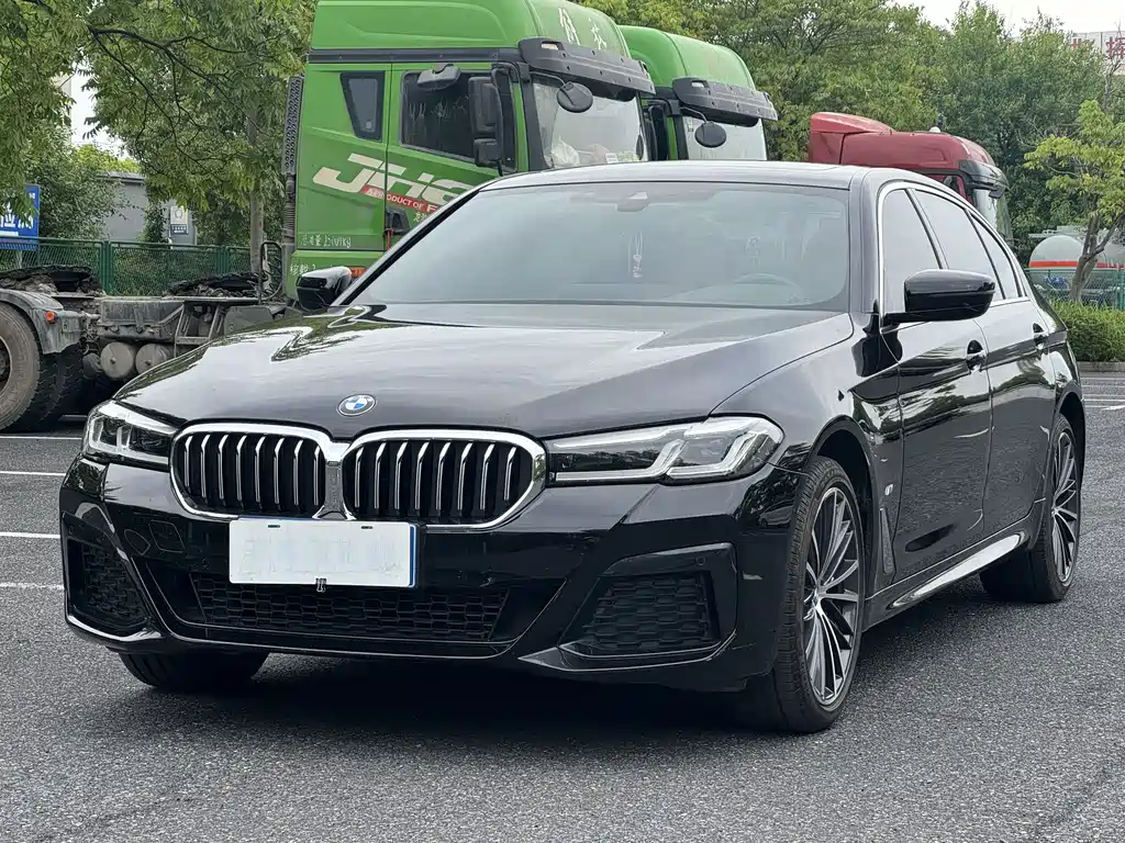 BMW 5 Series 2023