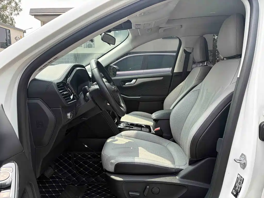 Ford Escape — миниатюра 8