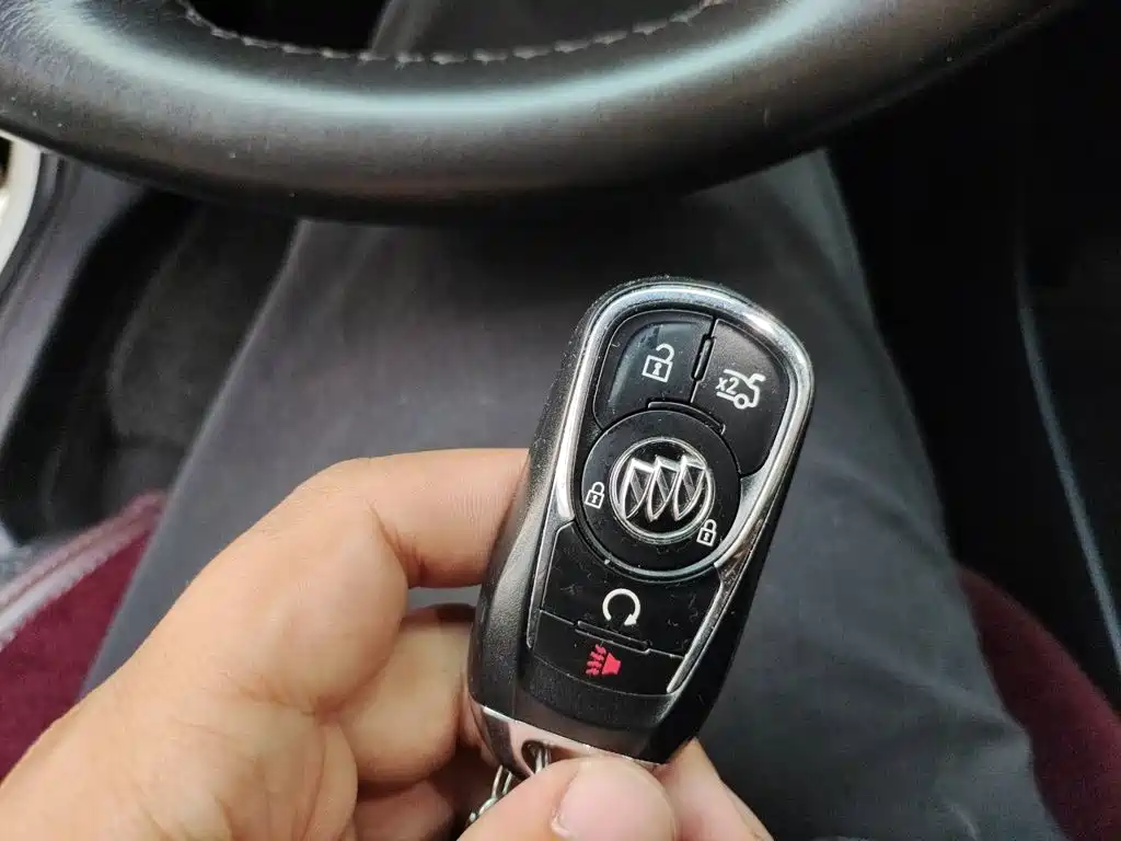 Buick LaCrosse — миниатюра 9