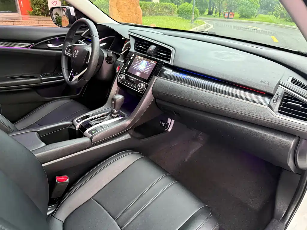 Honda Civic — миниатюра 14