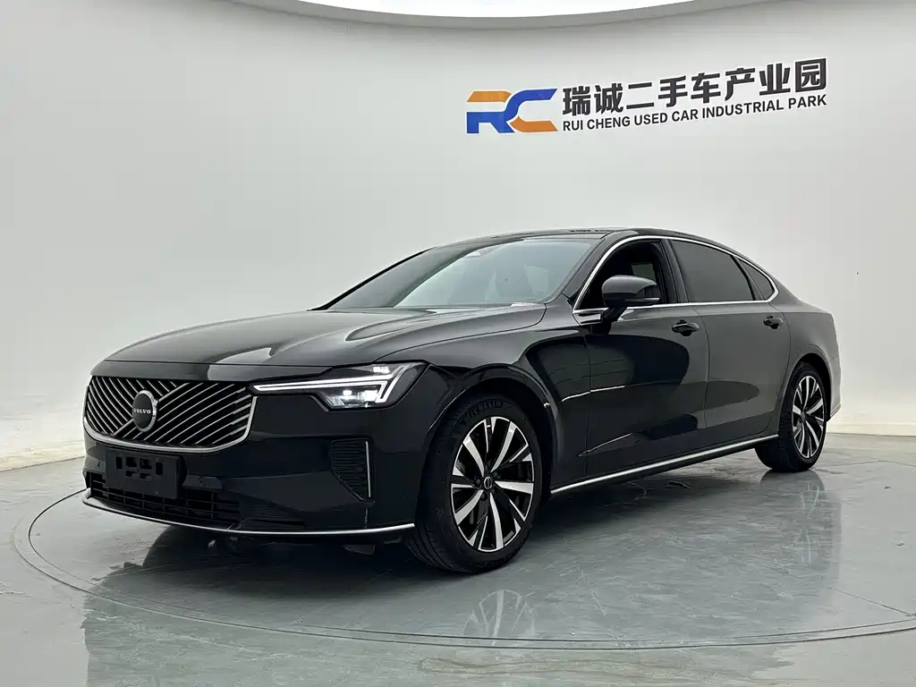 Volvo S90 — миниатюра 2
