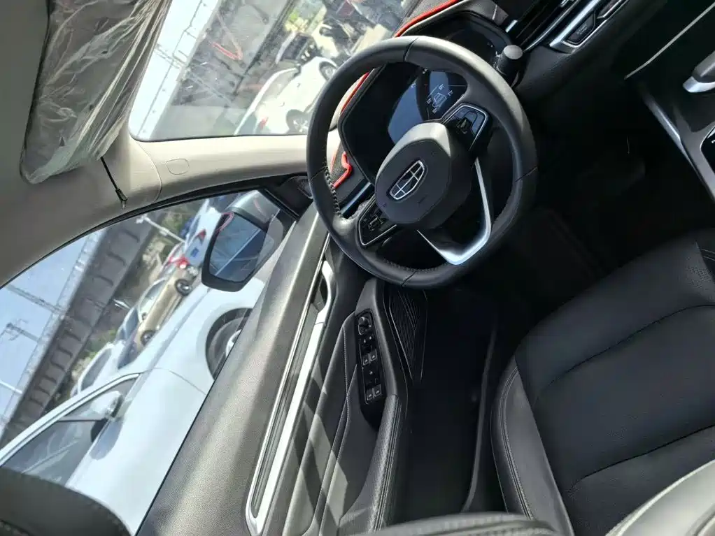 Geely Emgrand — миниатюра 10