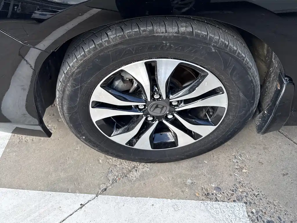 Honda Accord — миниатюра 12