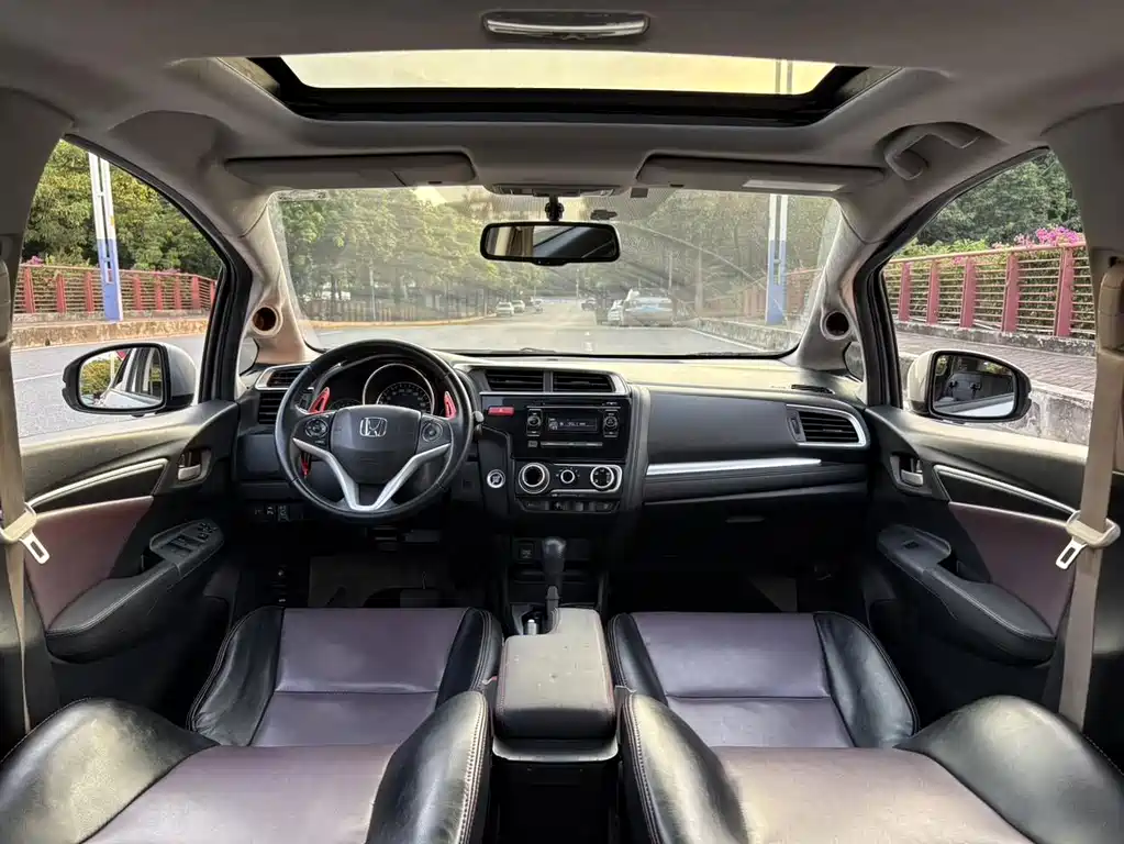 Honda Fit — миниатюра 14