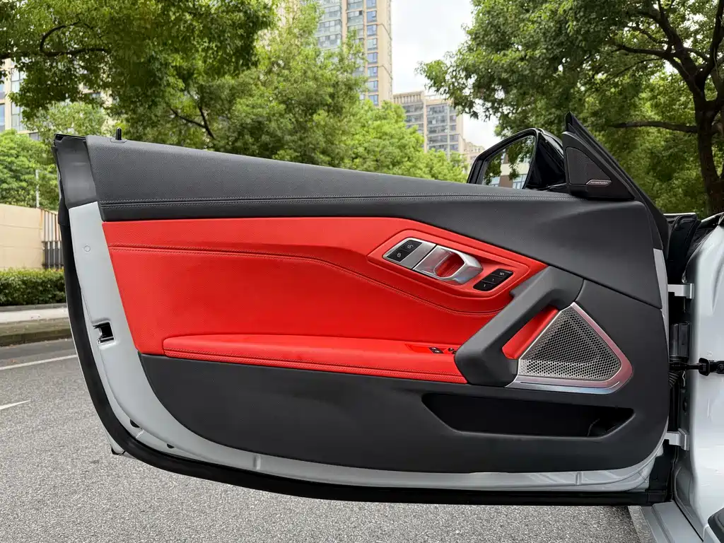 BMW Z4 — миниатюра 11
