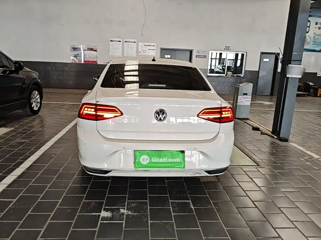 Volkswagen Lamando — миниатюра 6