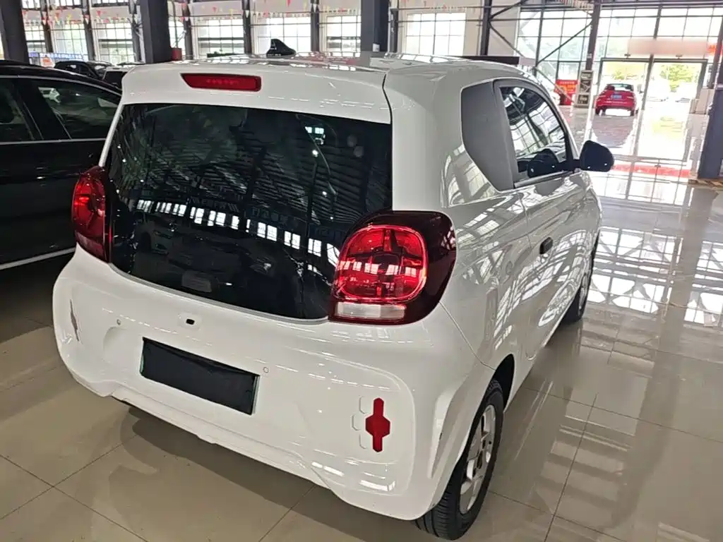 Roewe Clever — миниатюра 7