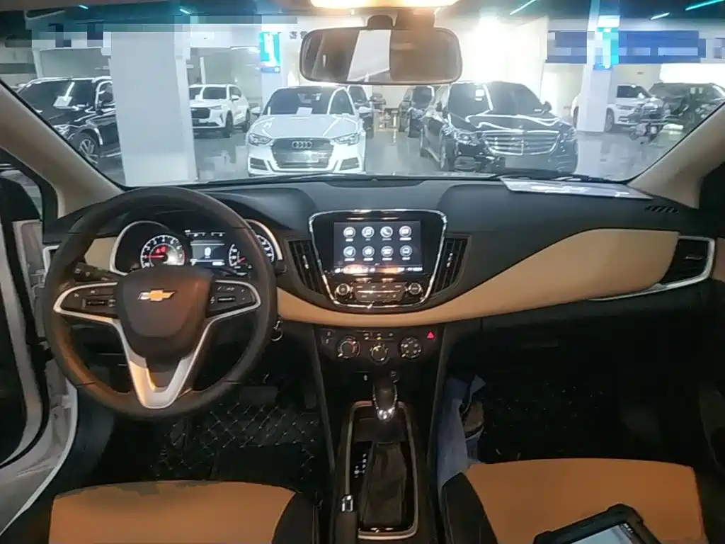 Chevrolet Monza 2022 320 AT Enjoy