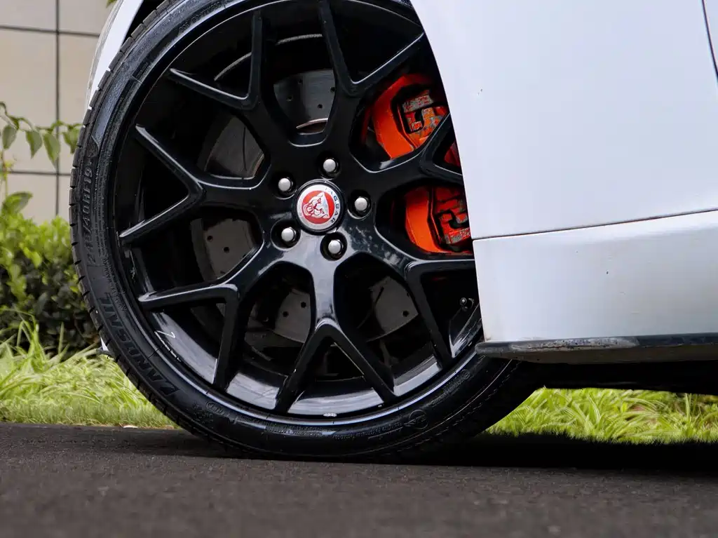 Jaguar F-TYPE — миниатюра 7