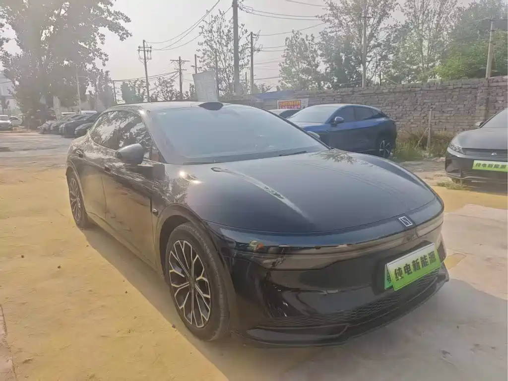 Zeekr 007