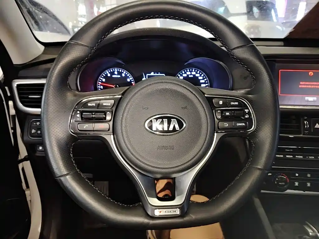 Kia K5 — миниатюра 11