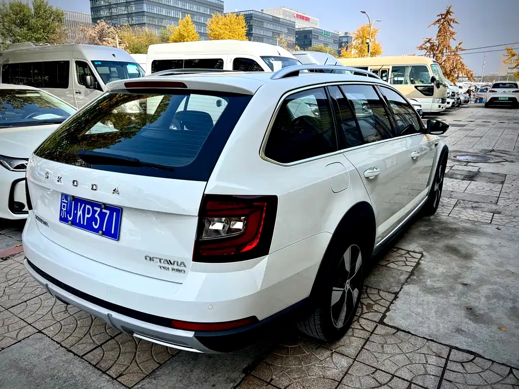 SKODA OCTAVIA