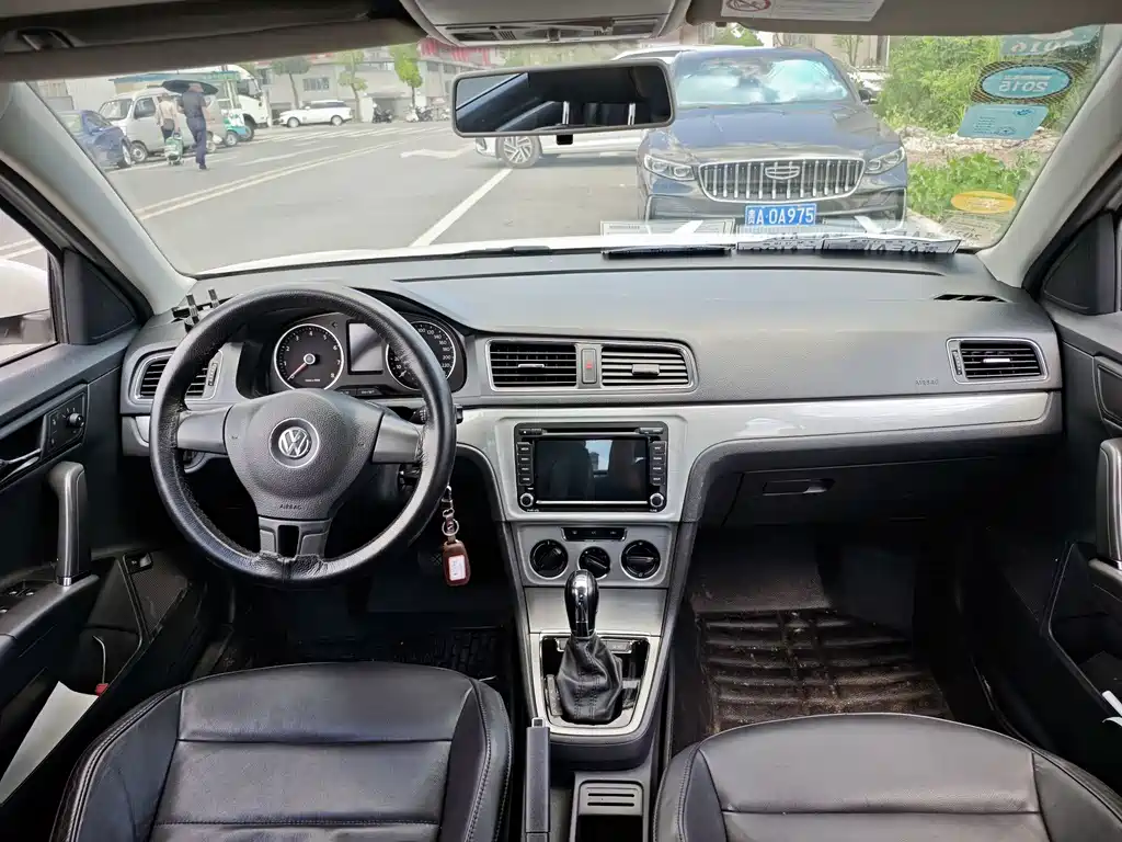 Volkswagen Lavida — миниатюра 6