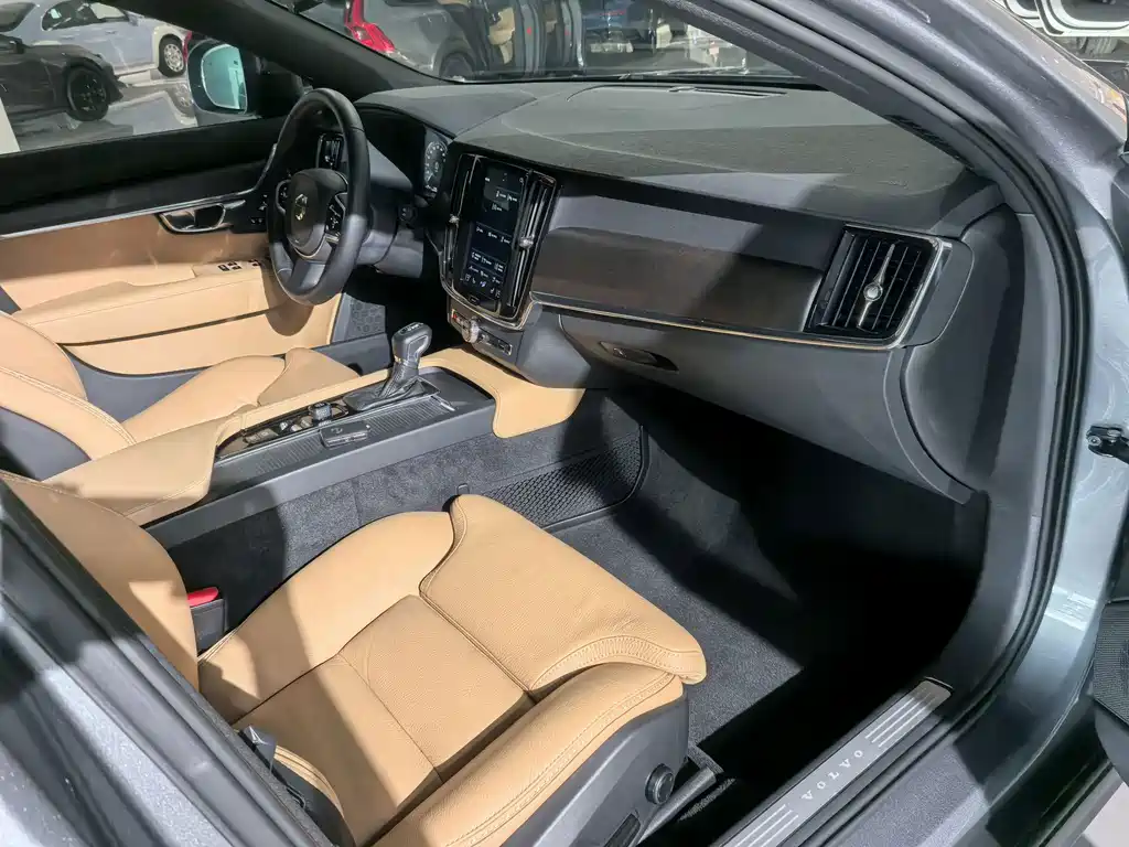 Volvo V90 — миниатюра 19