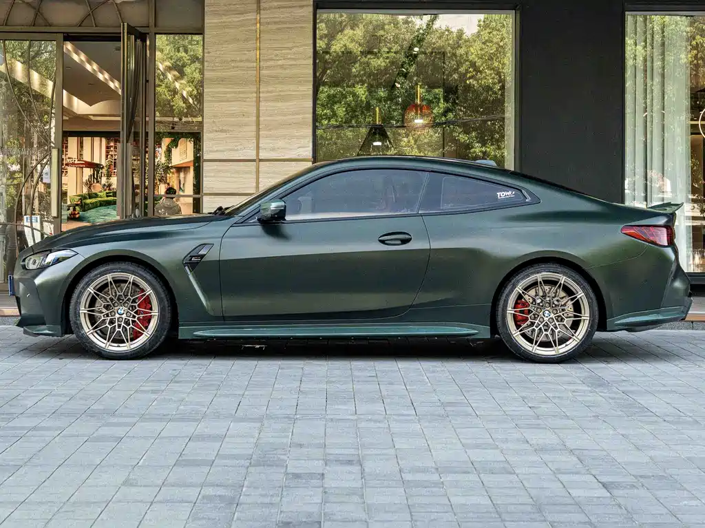 BMW M4 2025 M4