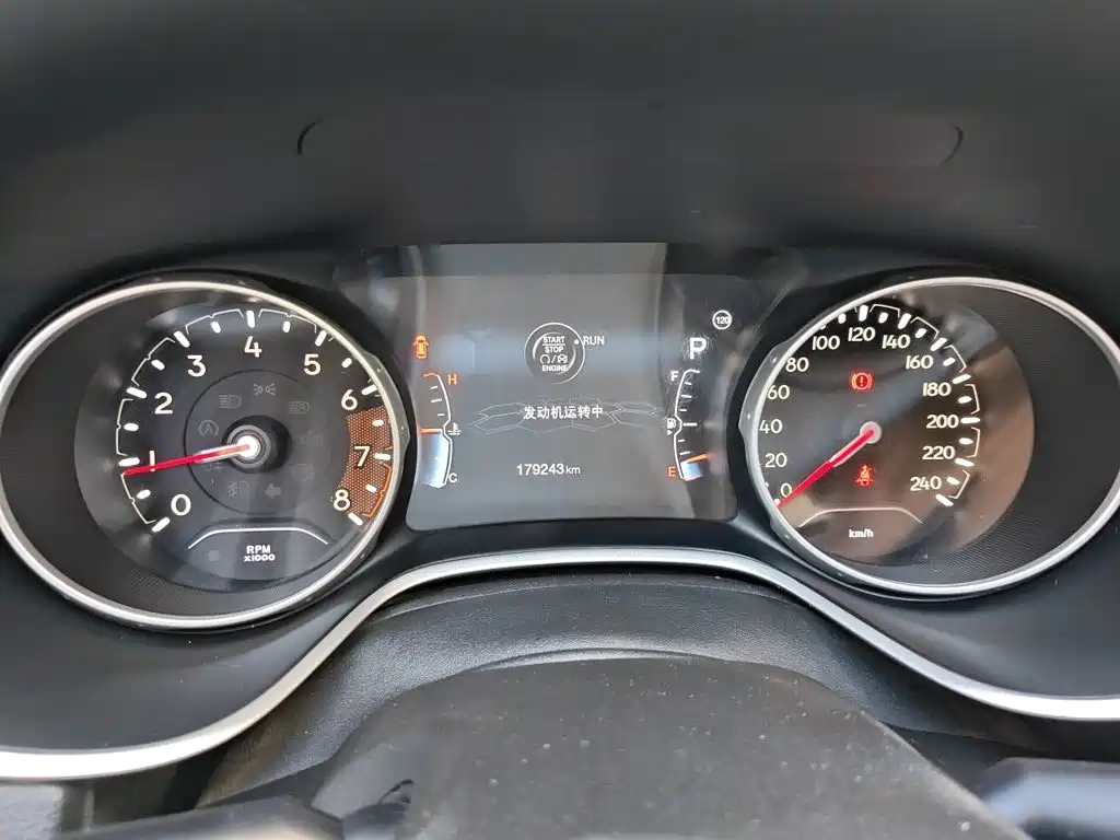 Jeep Compass — миниатюра 7