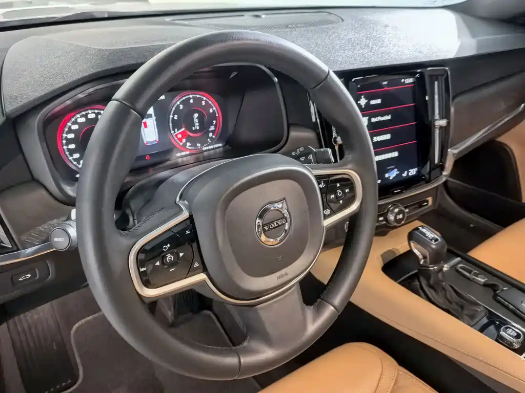 Volvo V90 — миниатюра 9