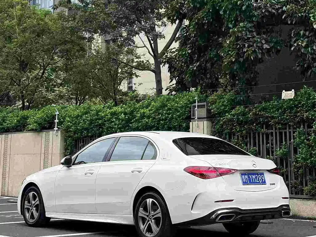 Mercedes-Benz C-Class — миниатюра 4