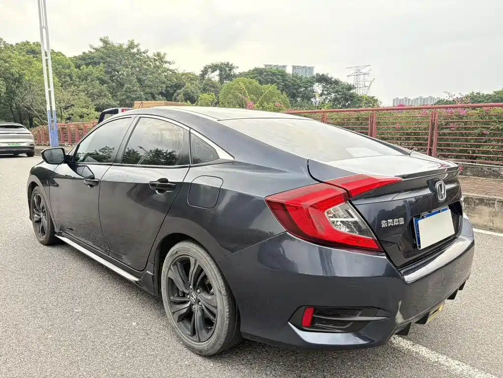 Honda Civic — миниатюра 6