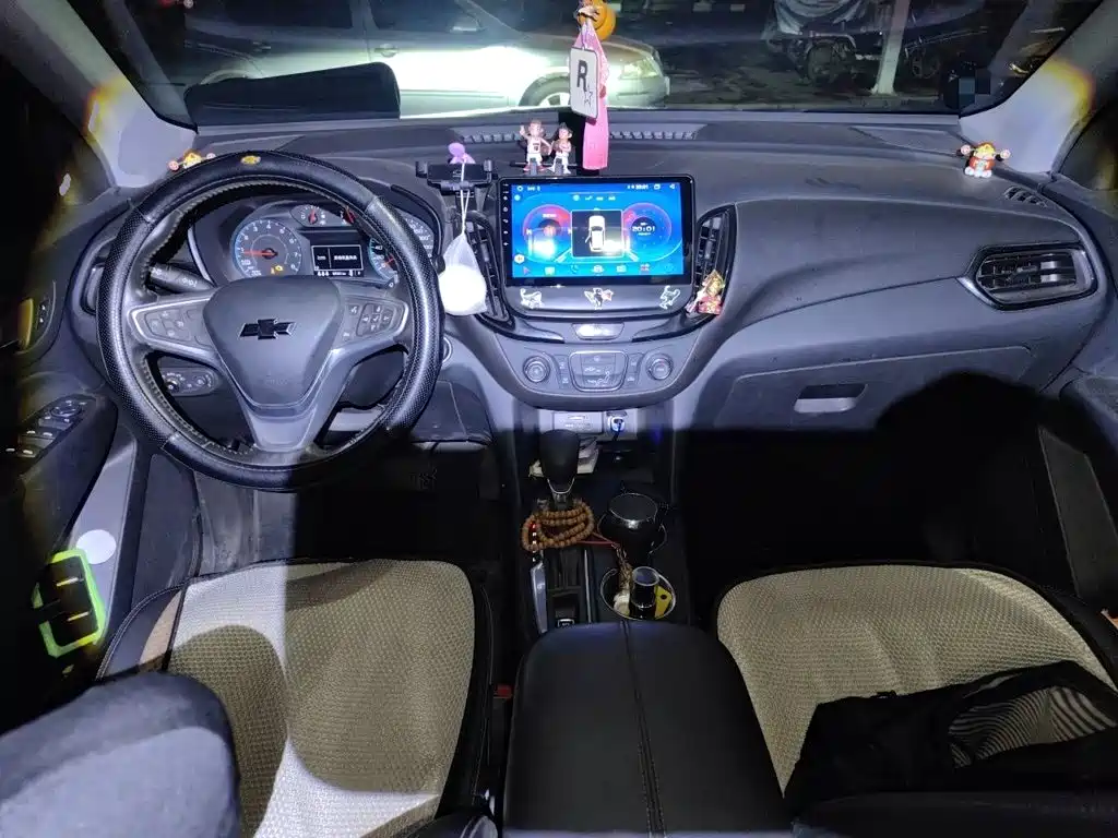 Chevrolet Equinox — миниатюра 13