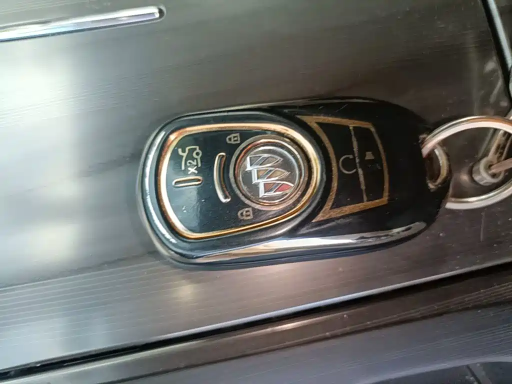 Buick LaCrosse — миниатюра 9