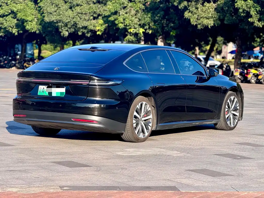 NIO NIO ET7