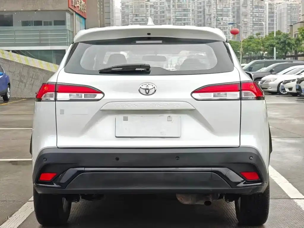 Toyota Frontlander — миниатюра 8