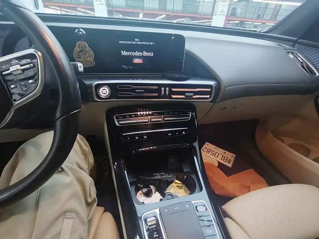 Mercedes-Benz EQC — миниатюра 7