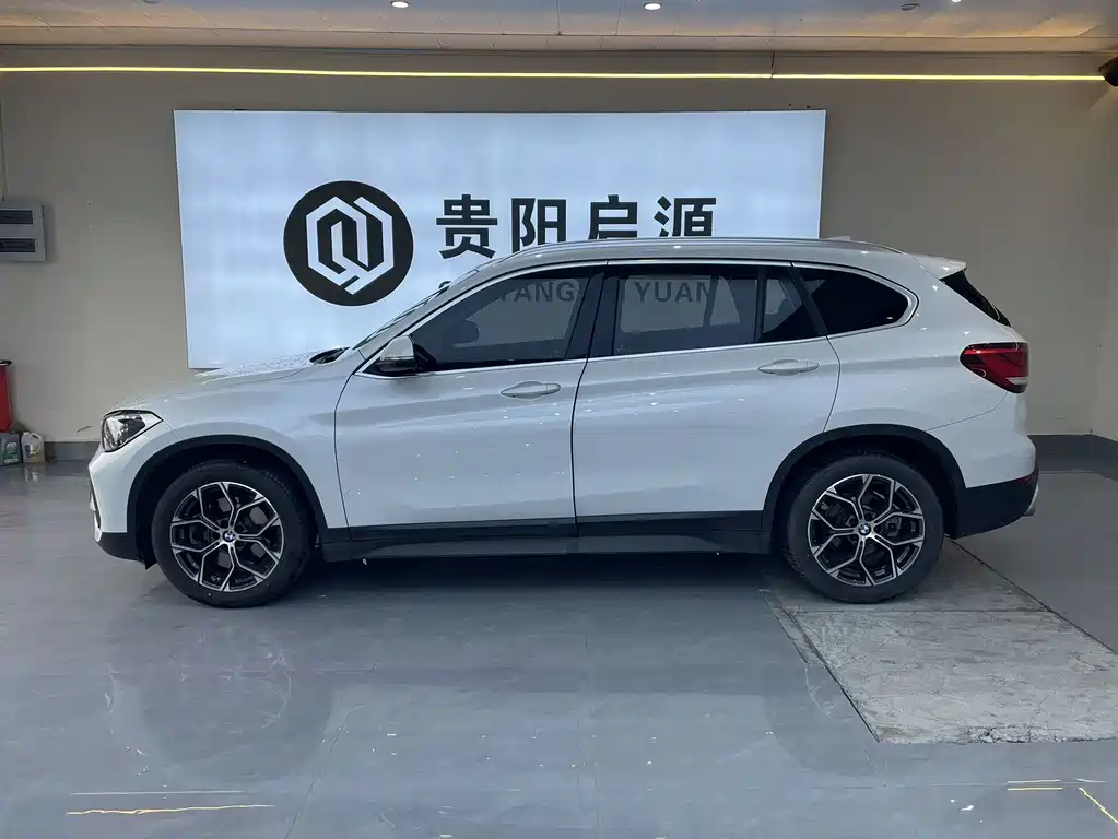 BMW X1 2022 sDrive25Li Lead