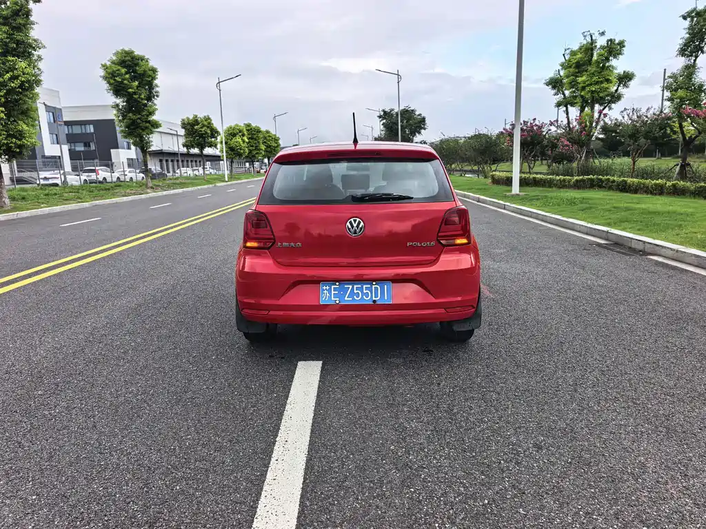 Volkswagen Polo — миниатюра 12