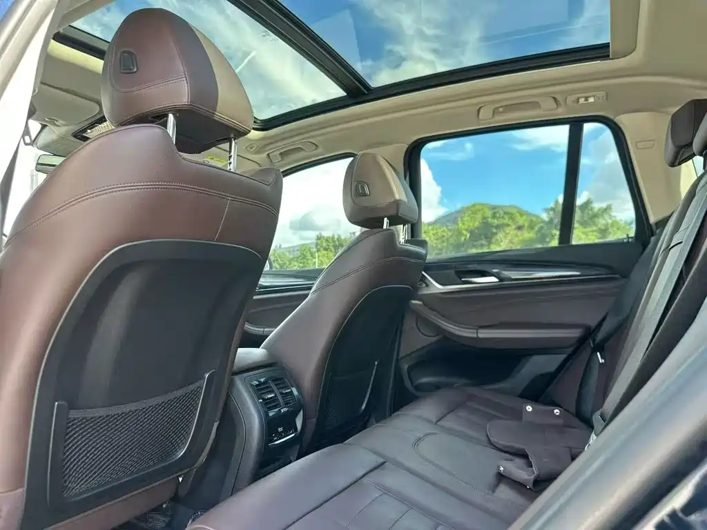 BMW X3 — миниатюра 5