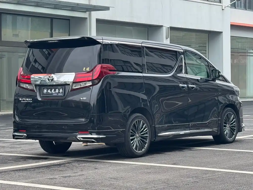 Toyota Alphard 2015 3.5L Luxury