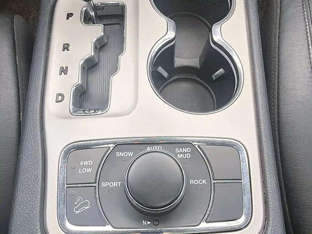 Jeep Grand Cherokee (Import) — миниатюра 15