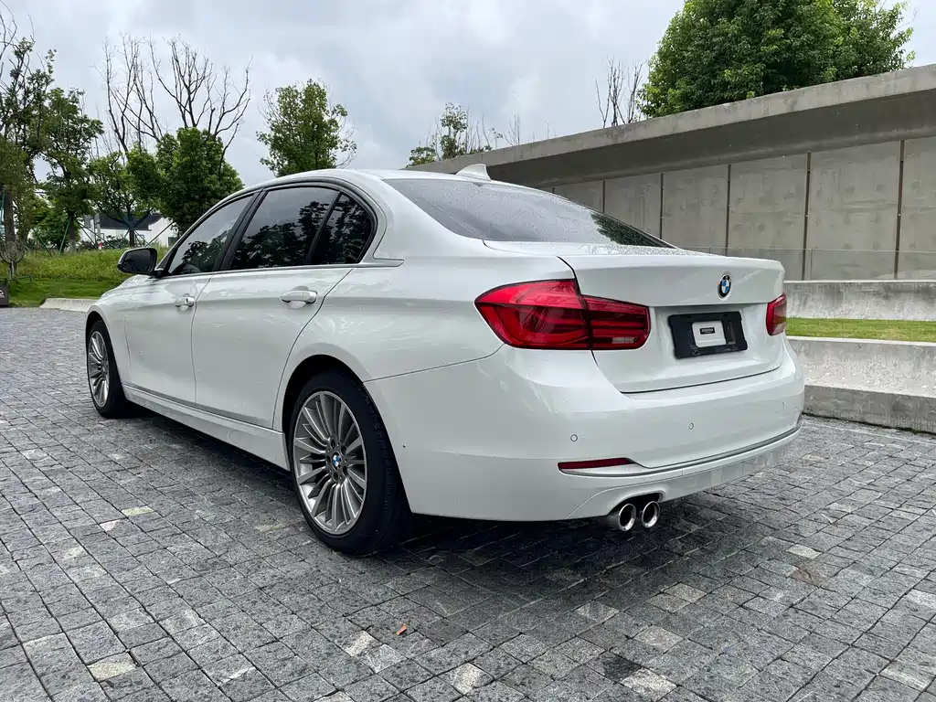 BMW 3 Series — миниатюра 9