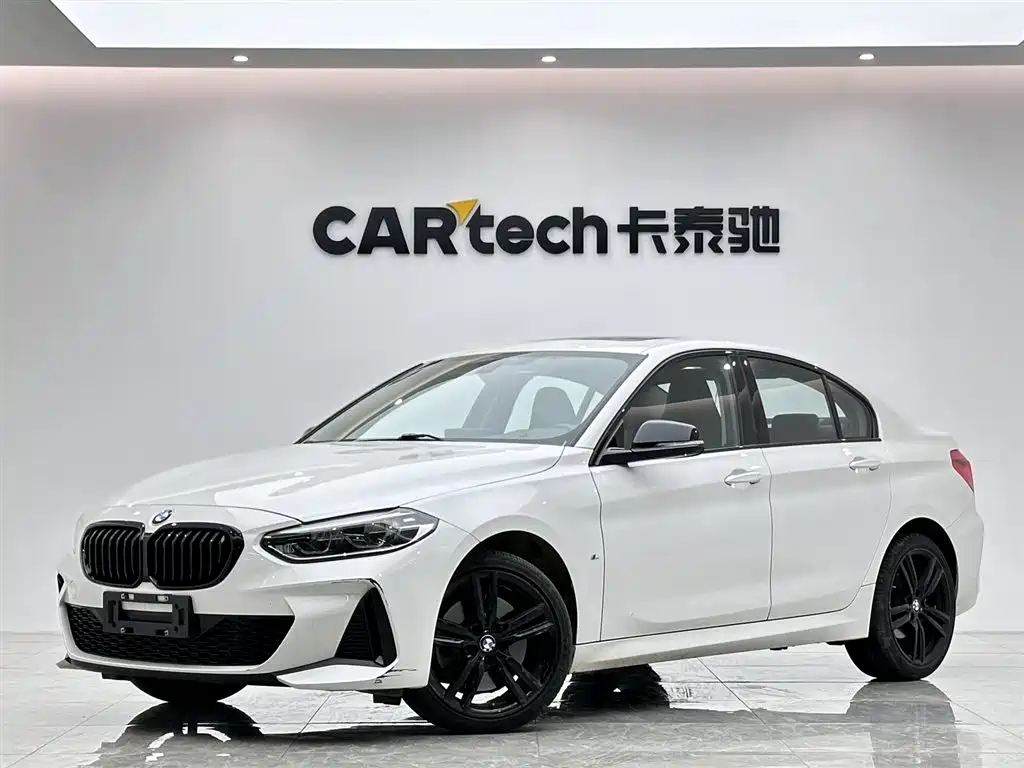 BMW 1 Series 2021
