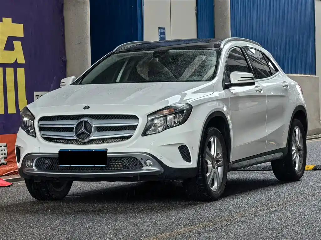 Mercedes-Benz GLA 2016
