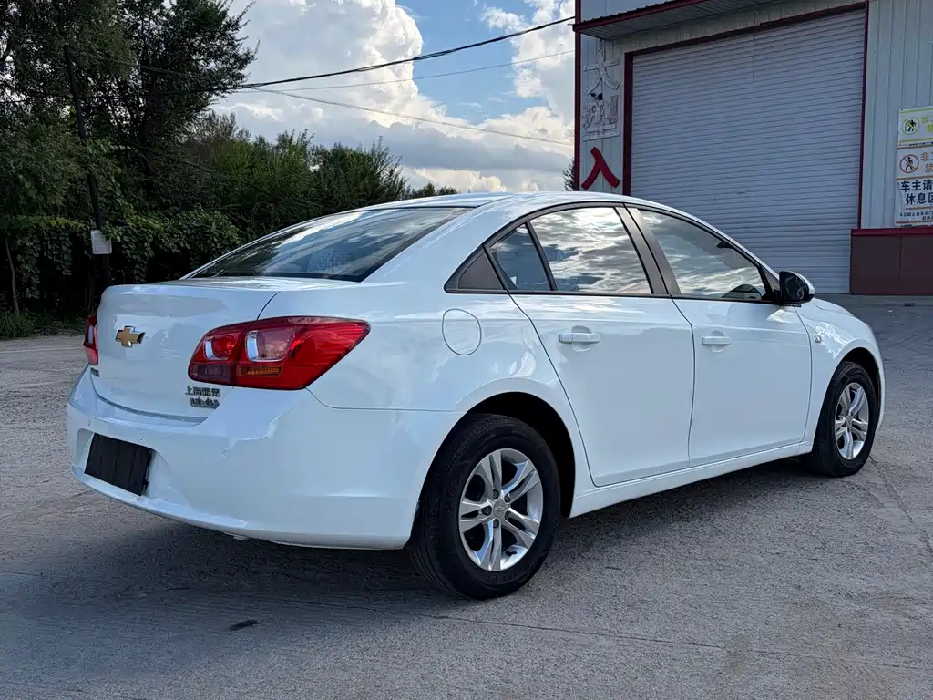 Chevrolet Cruze — миниатюра 7