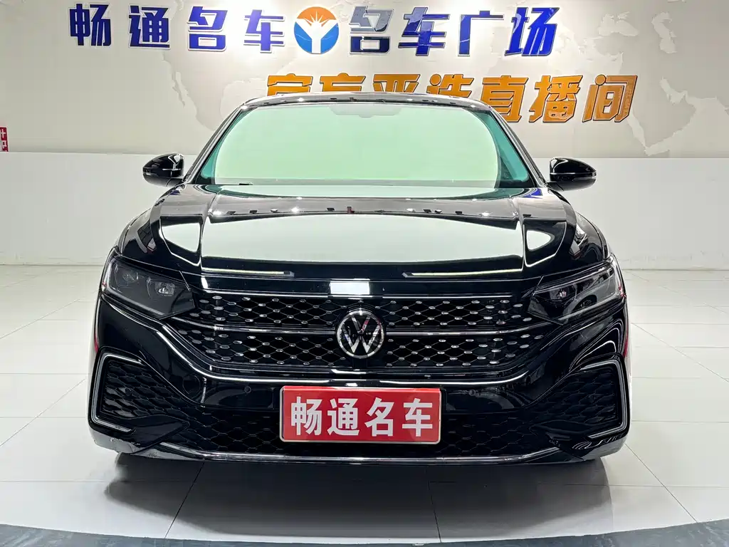 Volkswagen Passat 2023