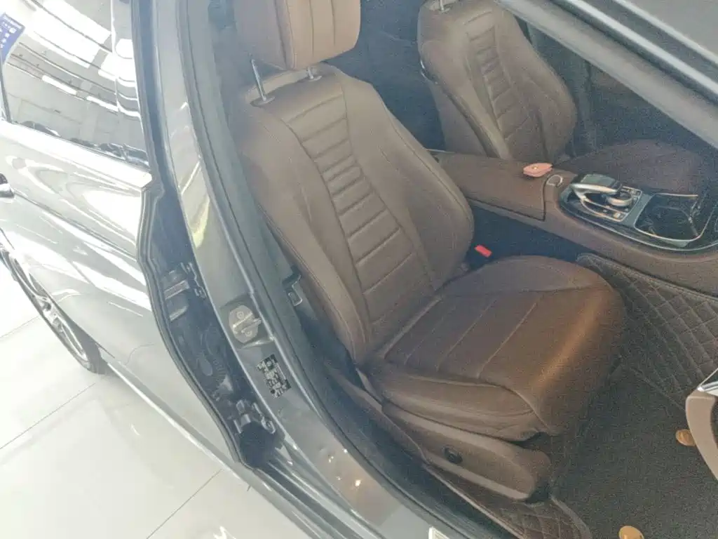 Mercedes-Benz E-Class — миниатюра 25