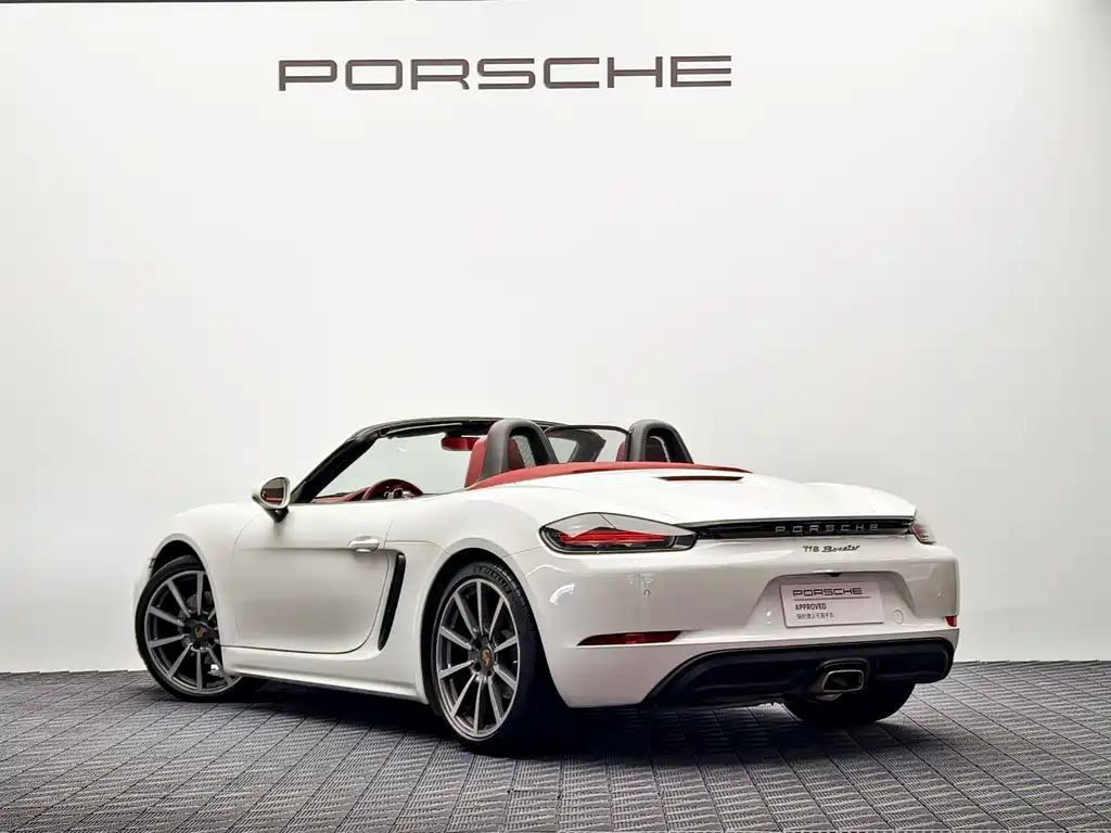 Porsche 718 2023 Boxster 2.0T