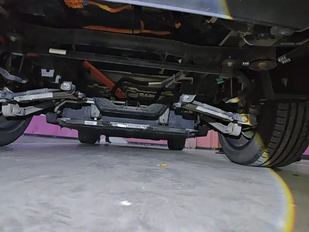 BYD Tang New Energy — миниатюра 22