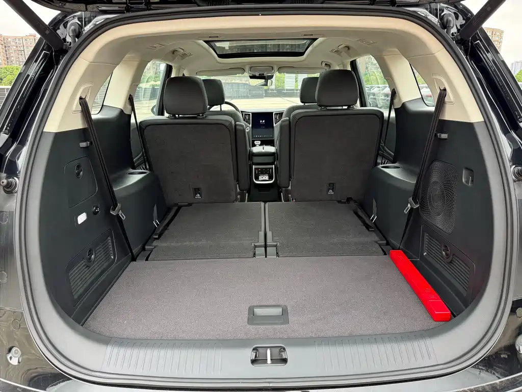 Hongqi Hongqi HS7 PHEV — миниатюра 9