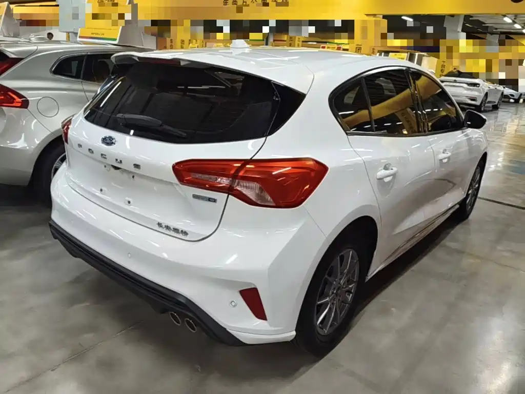 Ford Focus — миниатюра 7