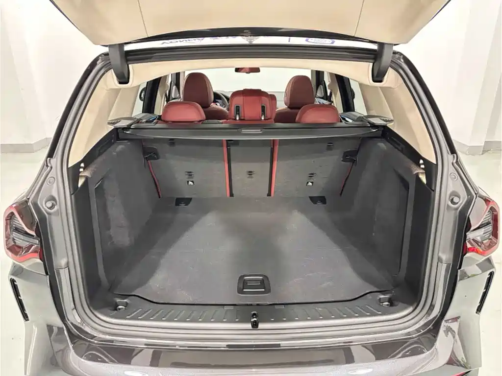 BMW iX3 — миниатюра 13