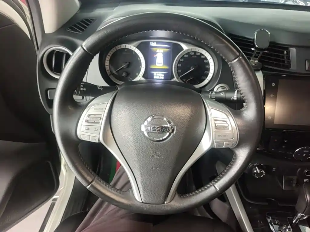 Nissan Terra — миниатюра 11