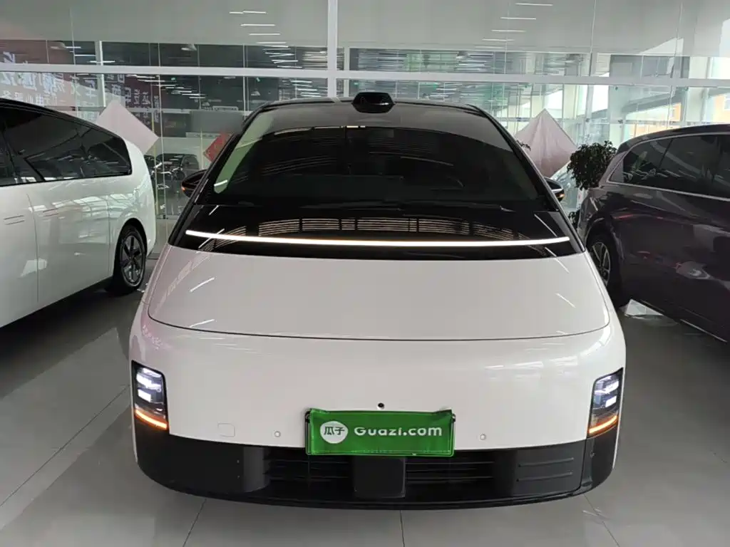 Li Auto MEGA 2024 Ultra