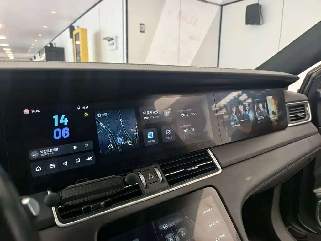 Li Auto Li ONE — миниатюра 11